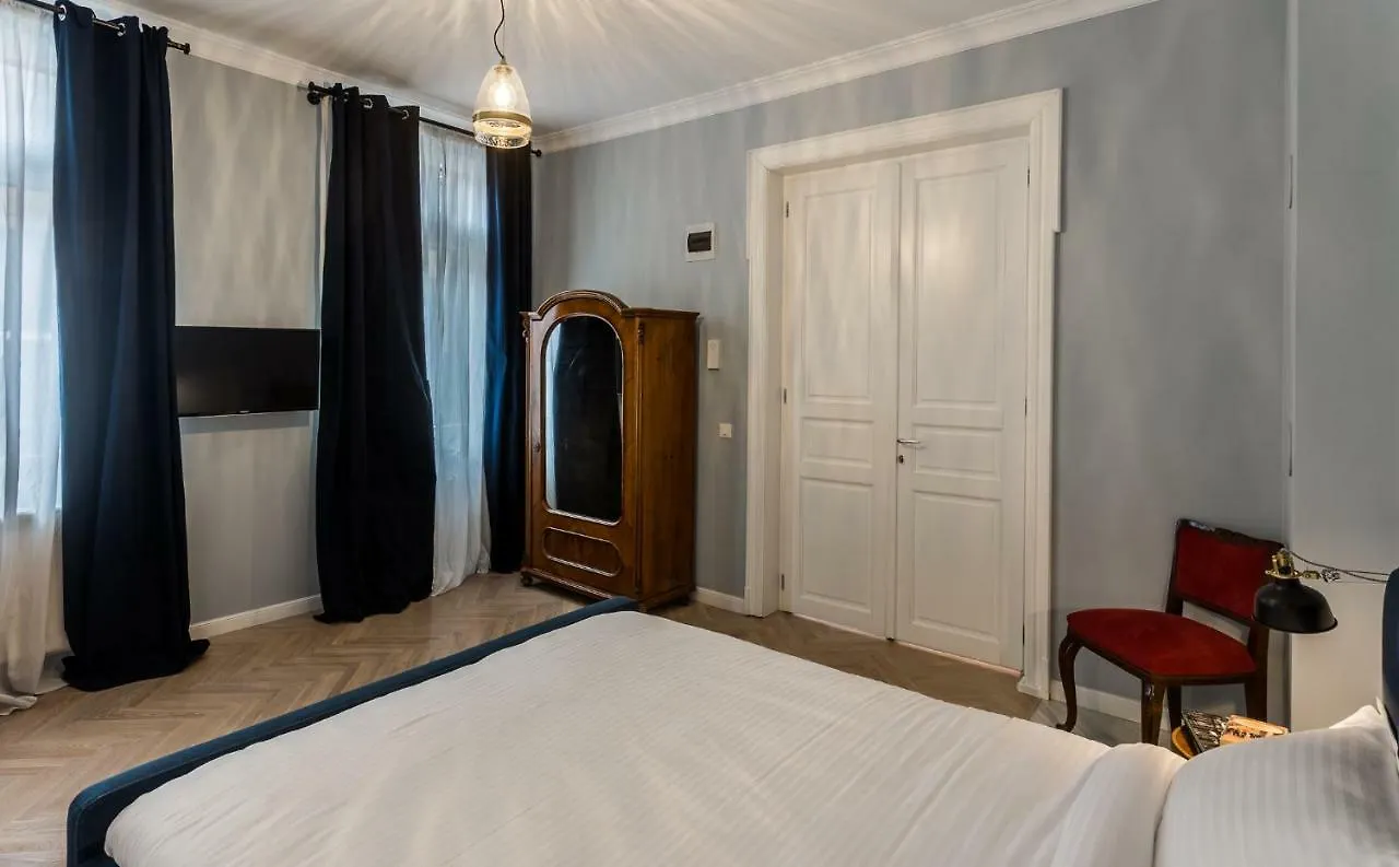 Good Living Bucharest Aparthotel Romania